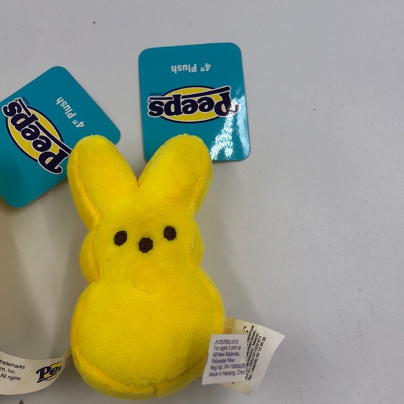New lot of 3 yellow peeps 4” plush - Picture 2 of 2